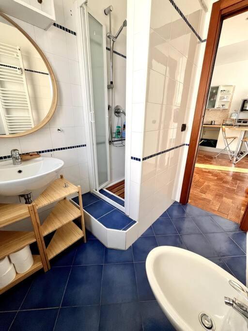 Appartement Casa Solymar à Vallecrosia Extérieur photo