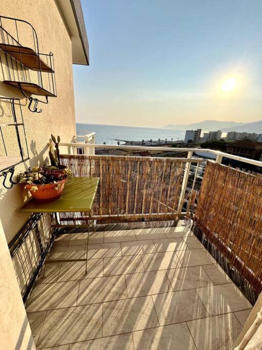 Appartement Casa Solymar à Vallecrosia Extérieur photo